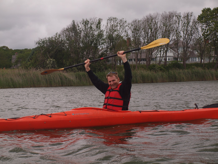 r12_kayak